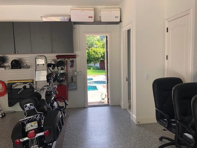 BEACH SHORES - Residential