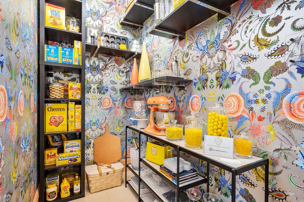 BEACH SHORES - Residential