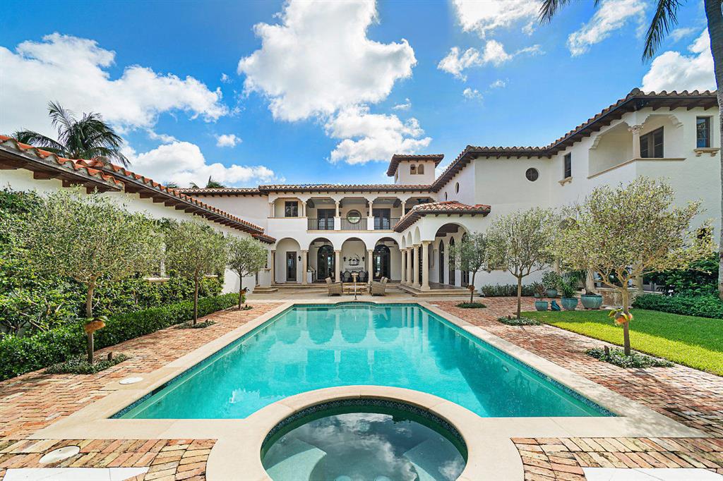 BEACH SHORES - Residential