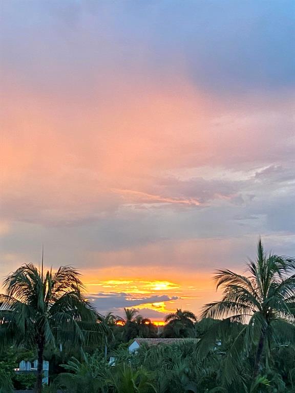 BEACH SHORES - Residential