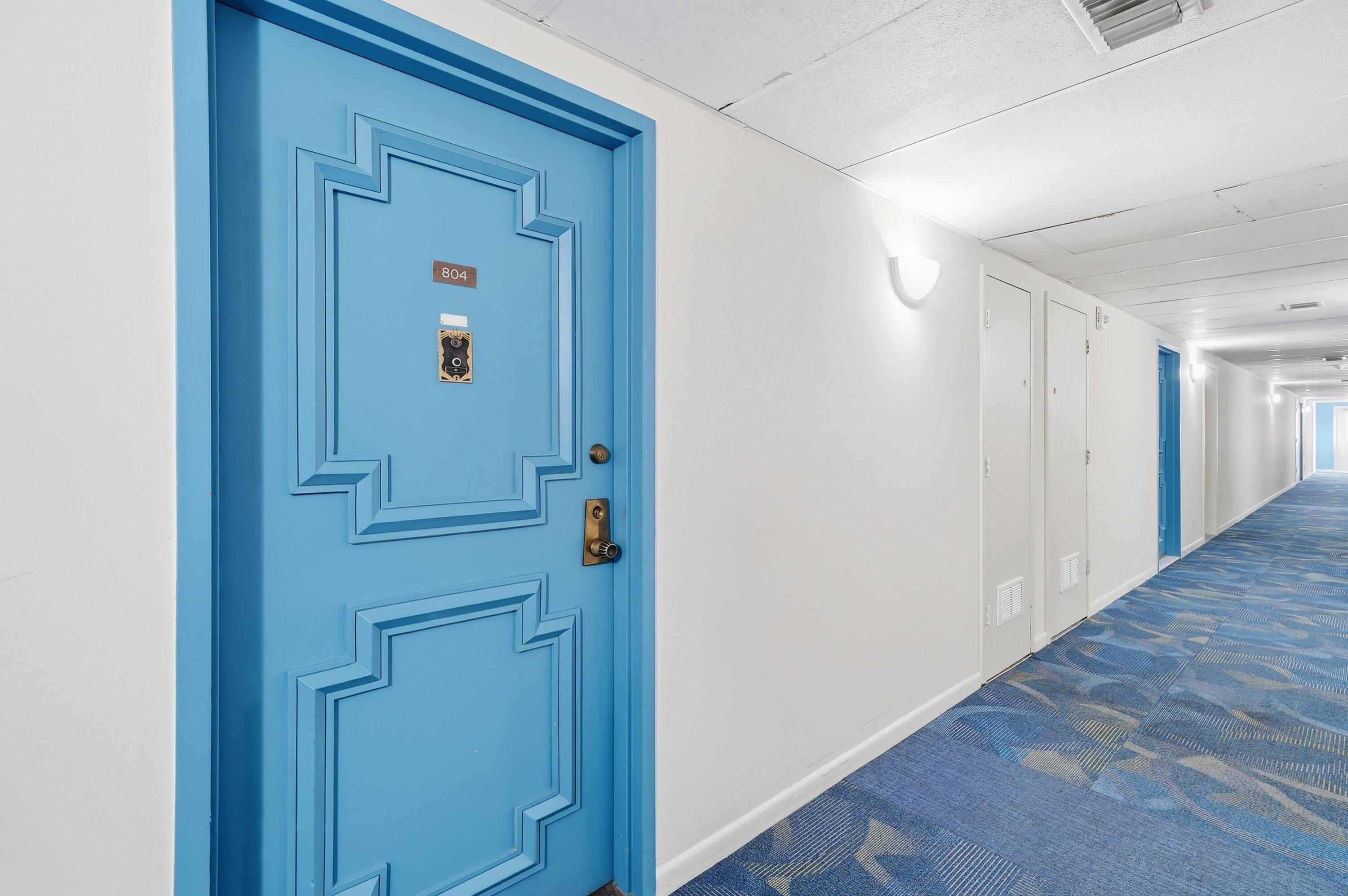 HILLCREST EAST NO 23 CONDO - Residential