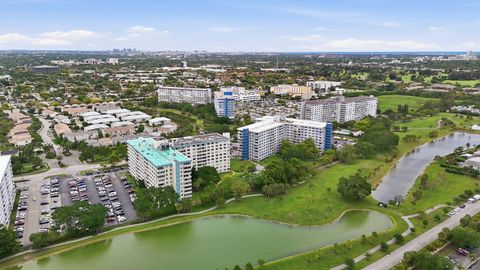Tiny photo for 4330 Hillcrest Drive #804, Hollywood, FL 33021 (MLS # B26014460)
