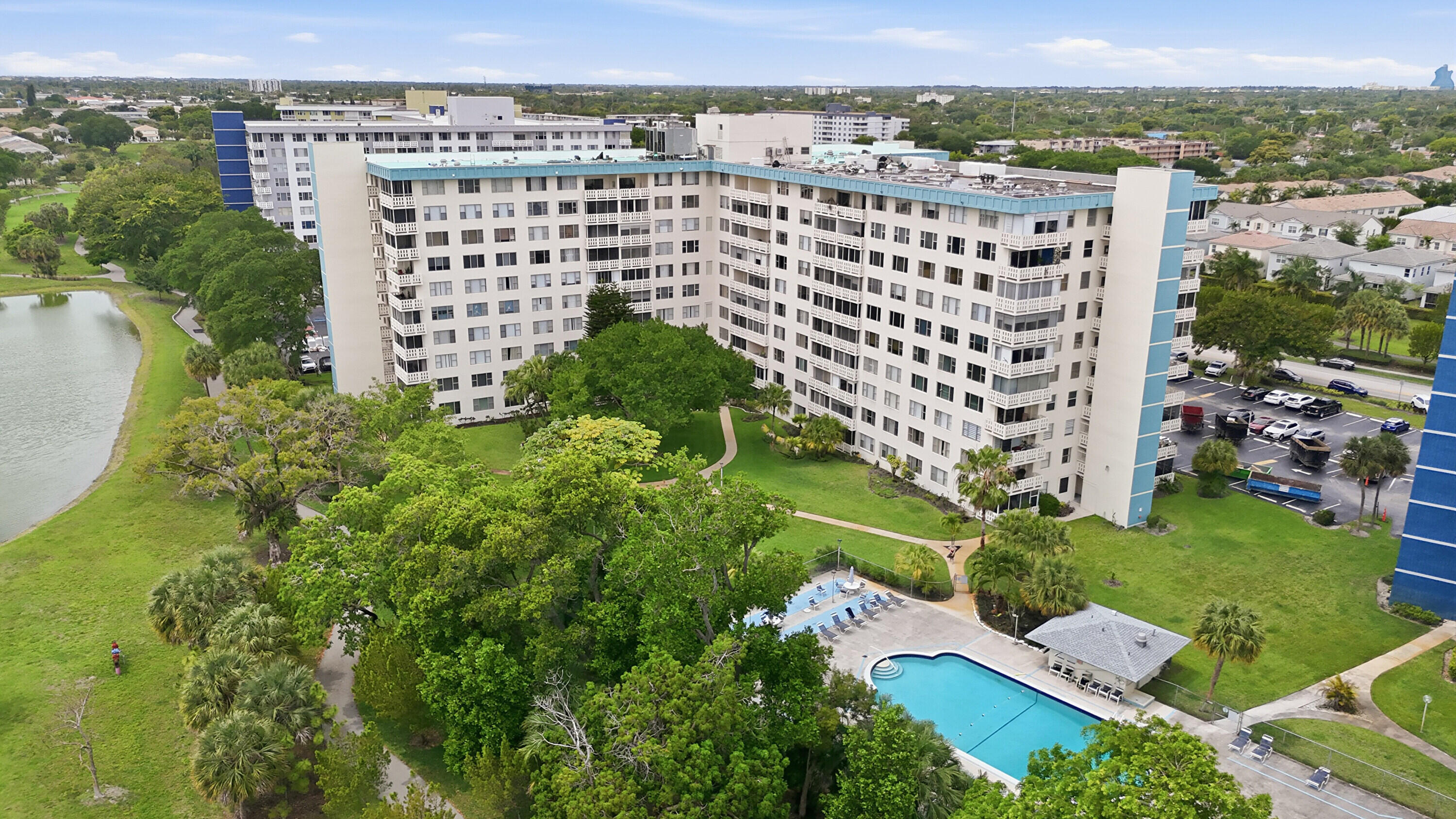 HILLCREST EAST NO 23 CONDO - Residential