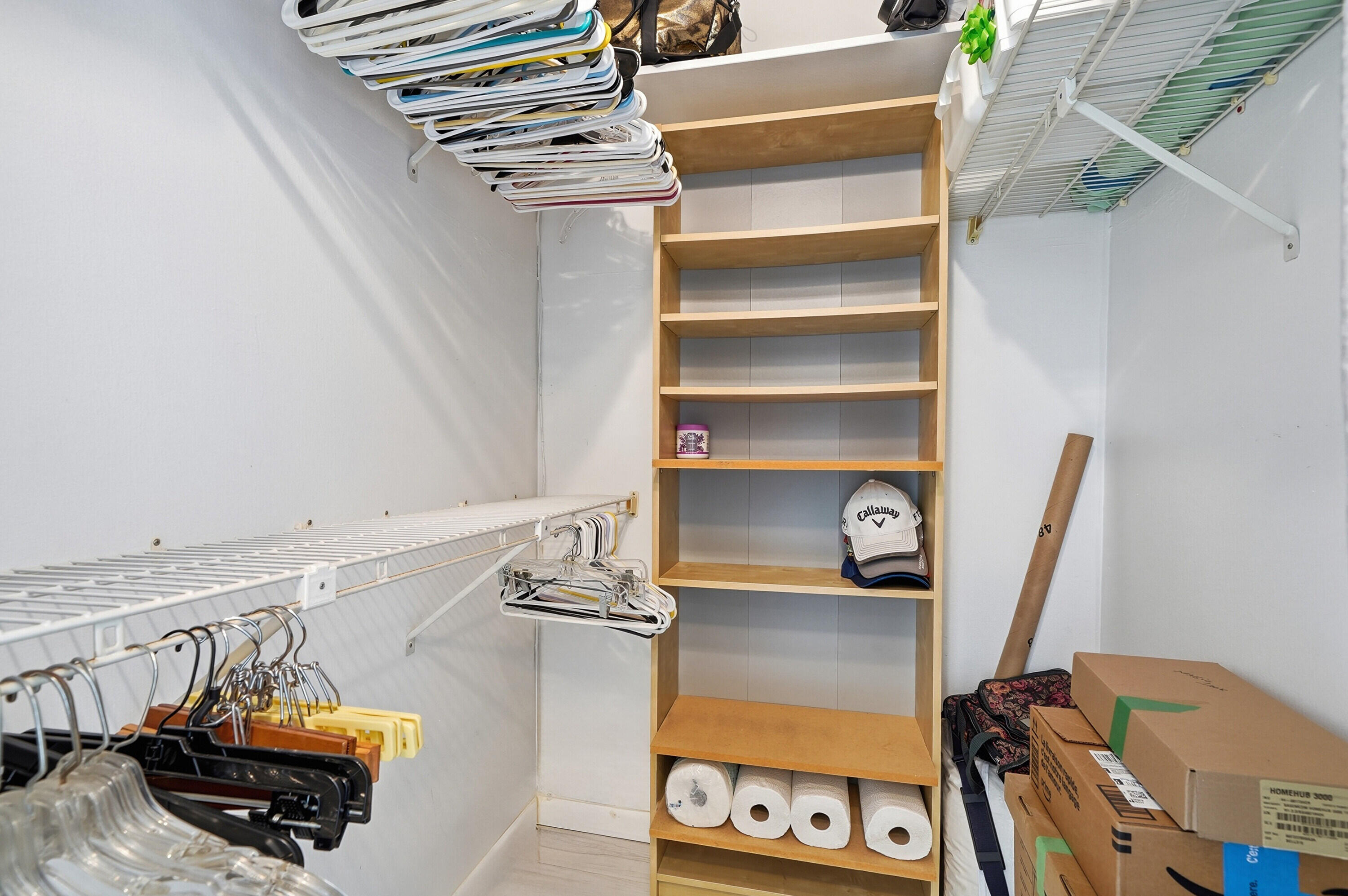 HILLCREST EAST NO 23 CONDO - Residential