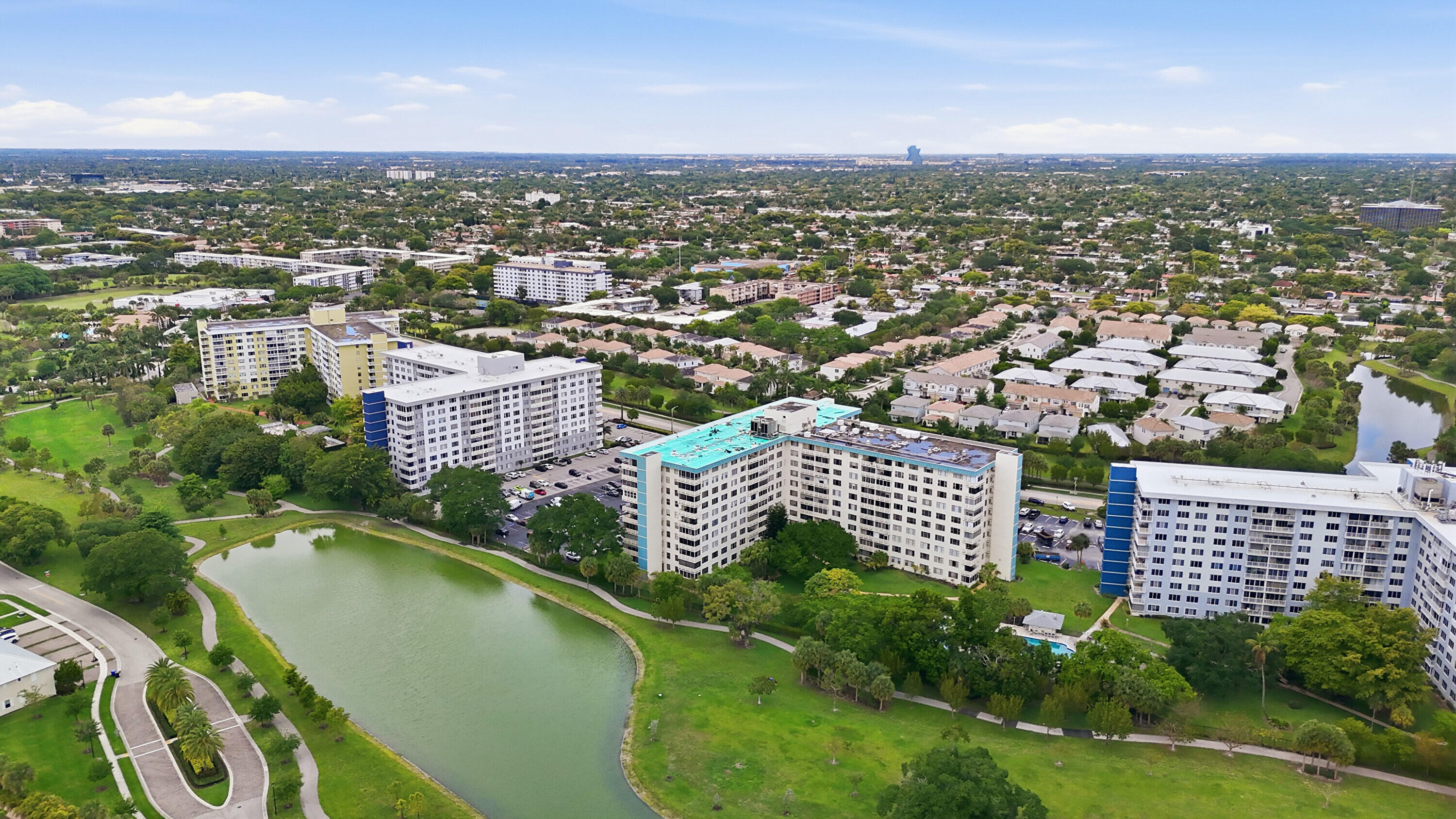 HILLCREST EAST NO 23 CONDO - Residential