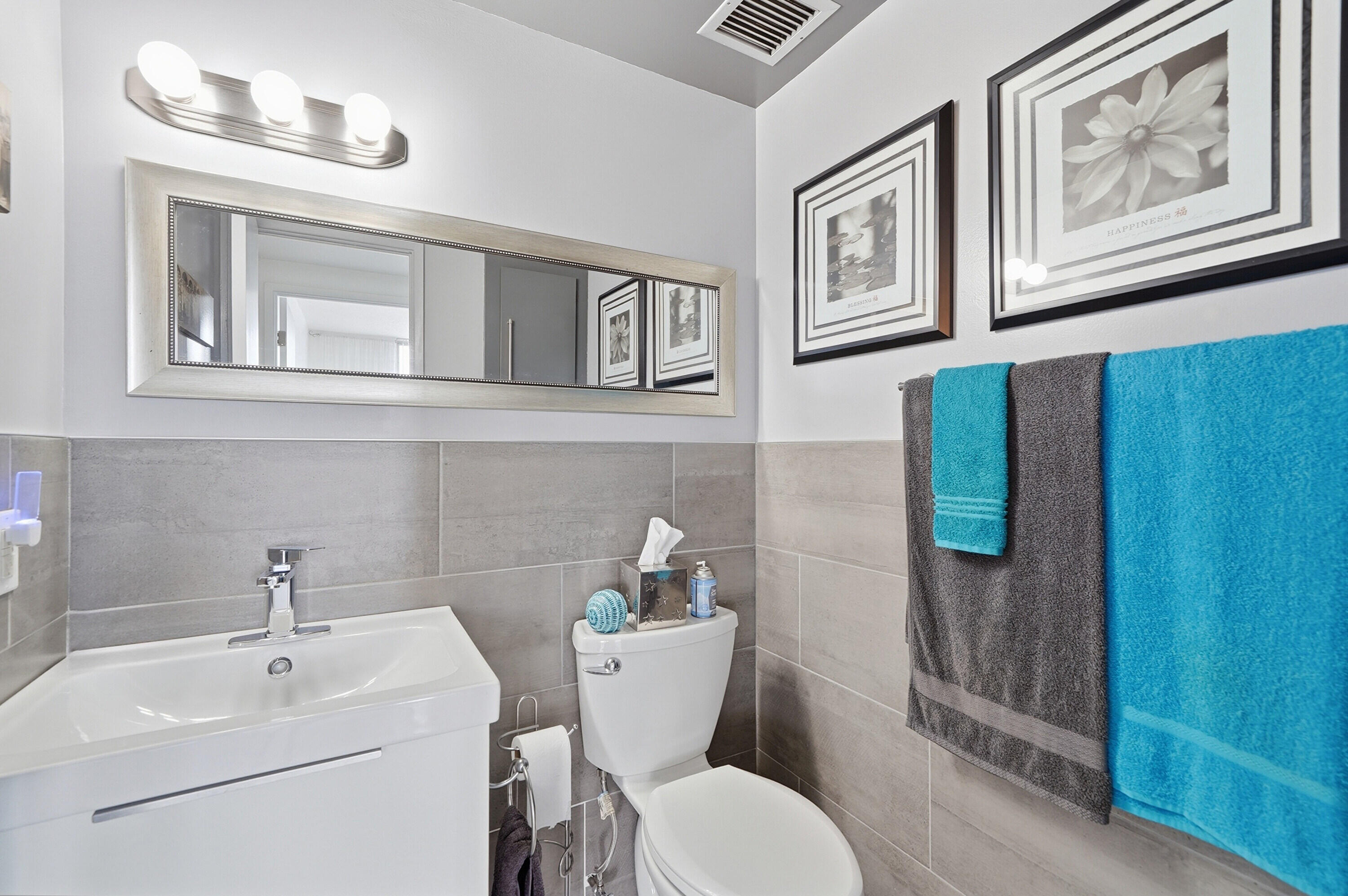 HILLCREST EAST NO 23 CONDO - Residential