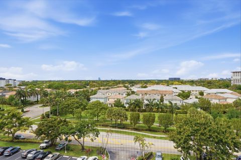 Tiny photo for 4330 Hillcrest Drive #804, Hollywood, FL 33021 (MLS # B26014460)
