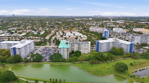 Tiny photo for 4330 Hillcrest Drive #804, Hollywood, FL 33021 (MLS # B26014460)