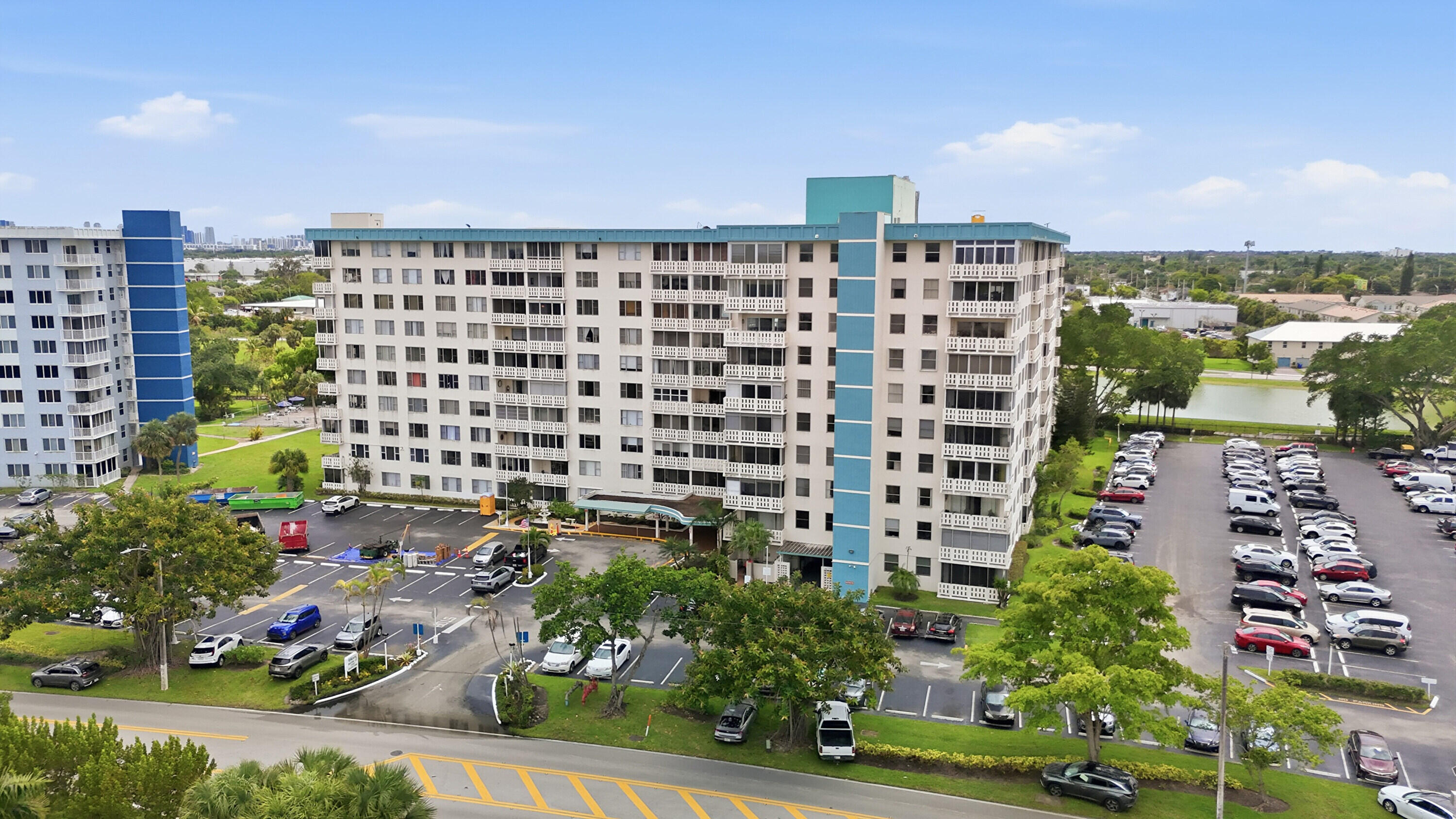 HILLCREST EAST NO 23 CONDO - Residential