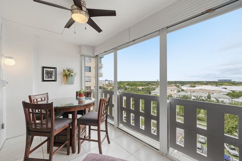 Tiny photo for 4330 Hillcrest Drive #804, Hollywood, FL 33021 (MLS # B26014460)