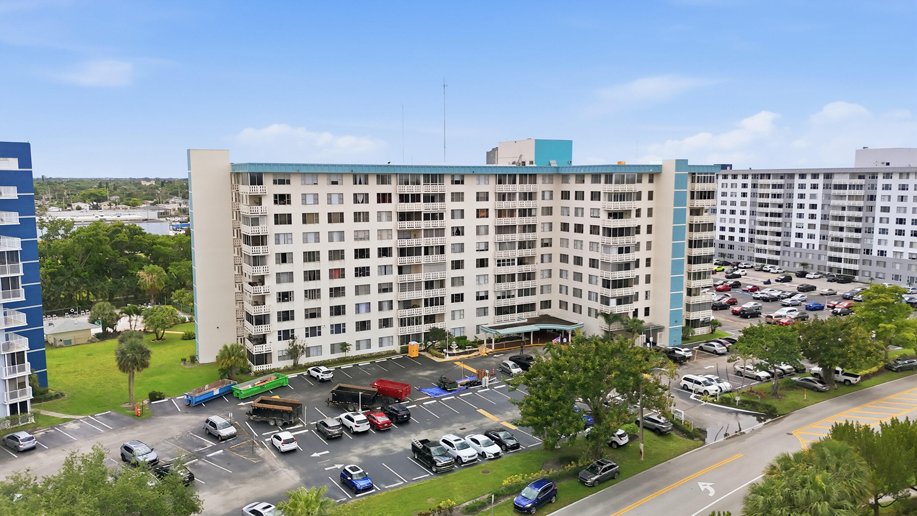 HILLCREST EAST NO 23 CONDO - Residential