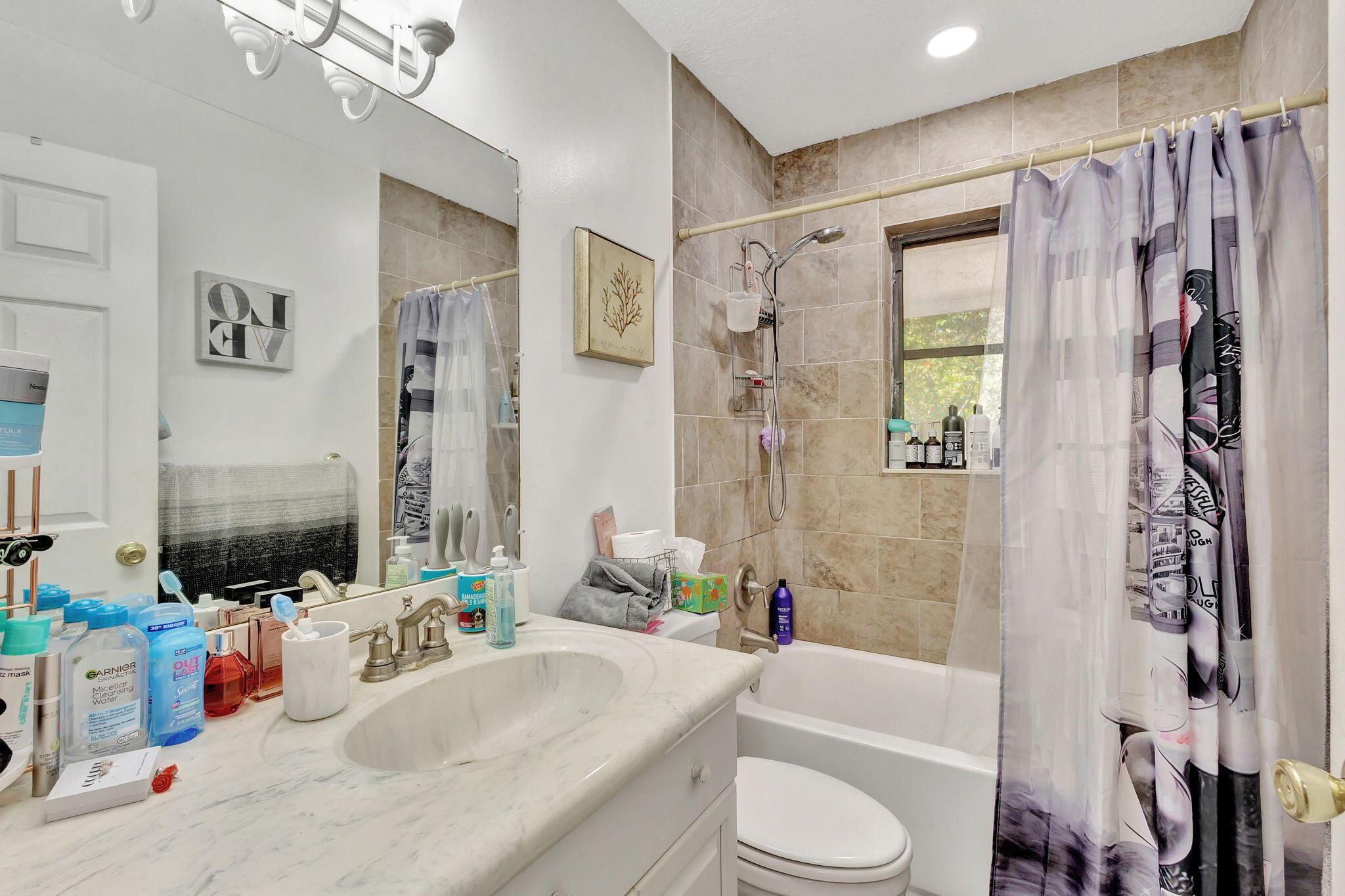 MODEL LAND CO - Residential