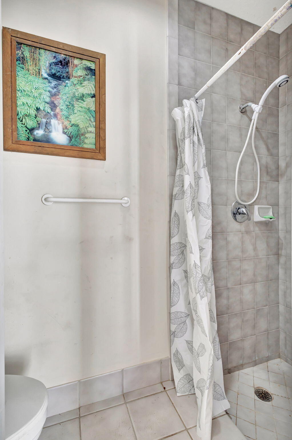 MODEL LAND CO - Residential