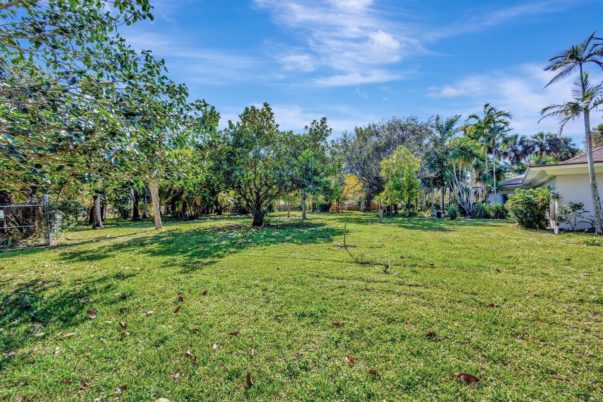 MODEL LAND CO - Residential