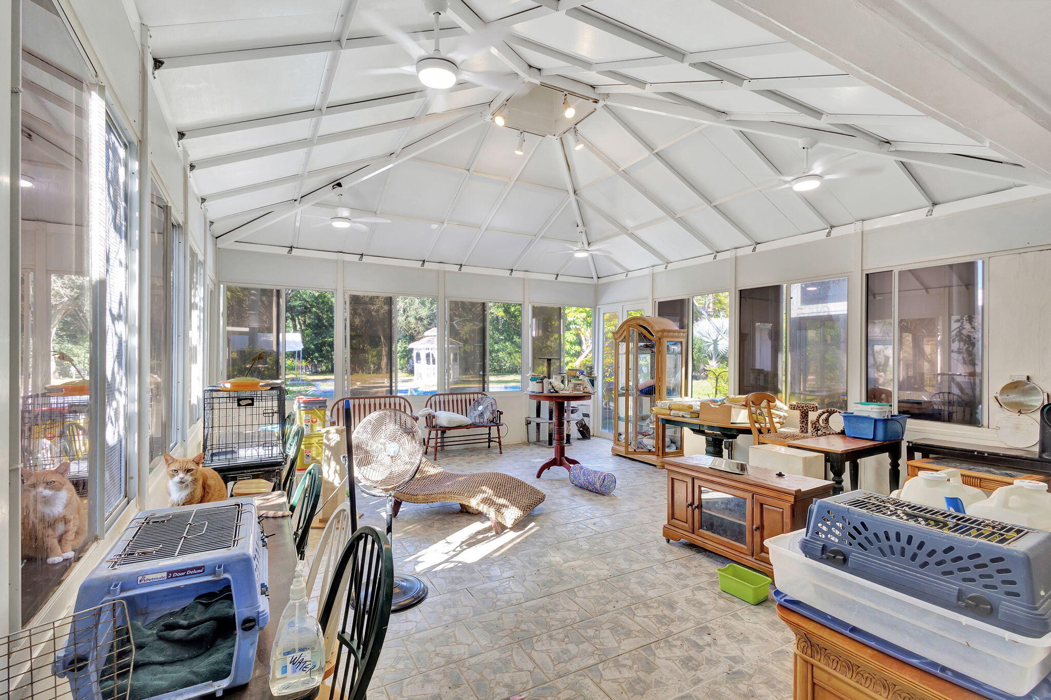 MODEL LAND CO - Residential