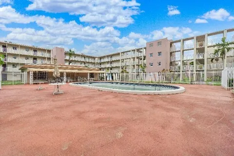 2800 NW 56th Avenue Unit F102, Lauderhill, FL 33313 - MLS#: R11057016