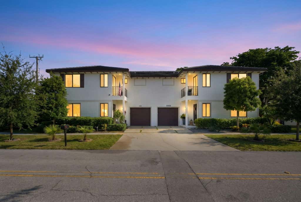 Photo of 1090 SE 3RD Street #1090, Pompano Beach, FL 33060 (MLS # B26067074)