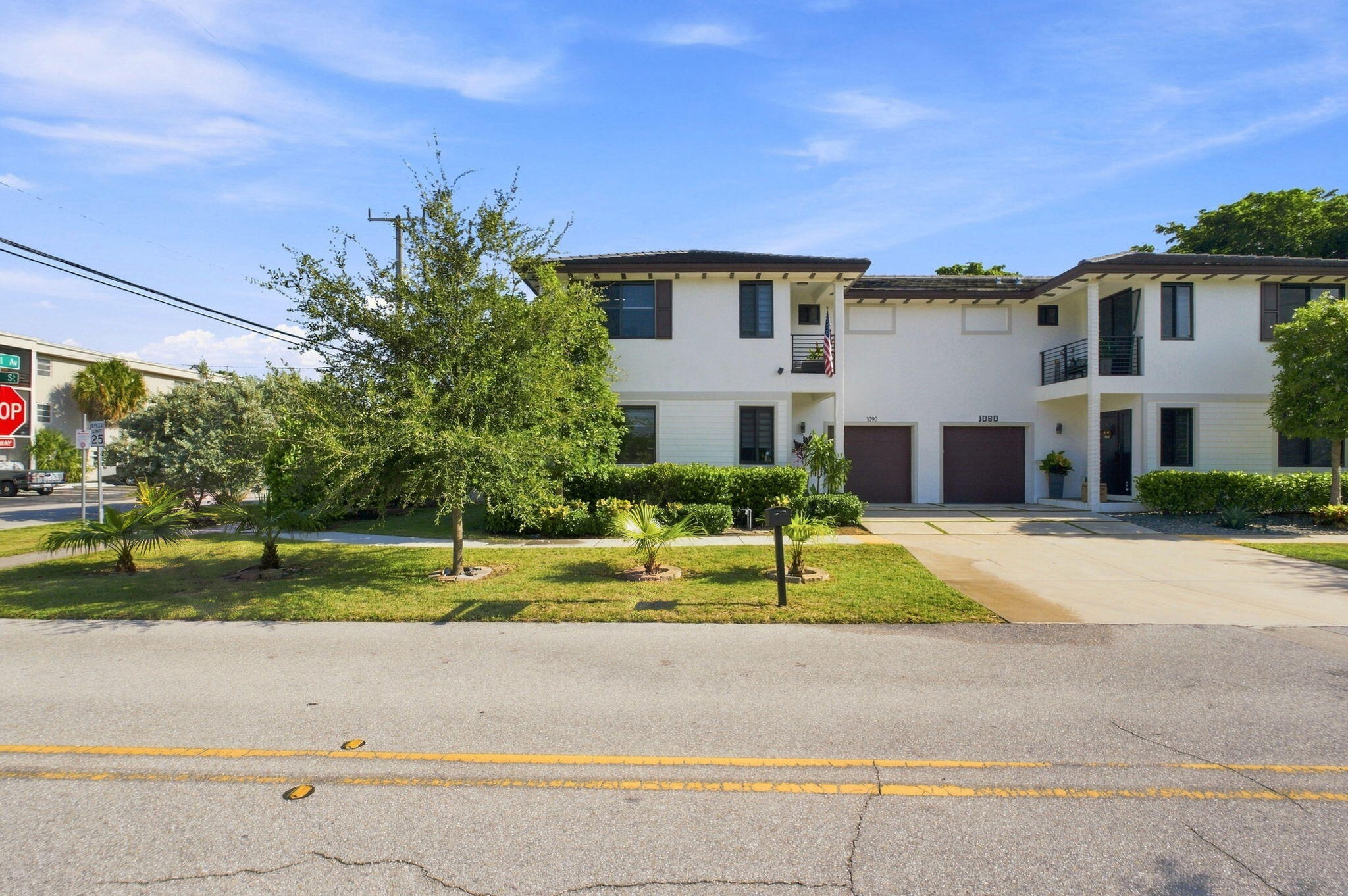 1090 SE 3RD Street 1090
