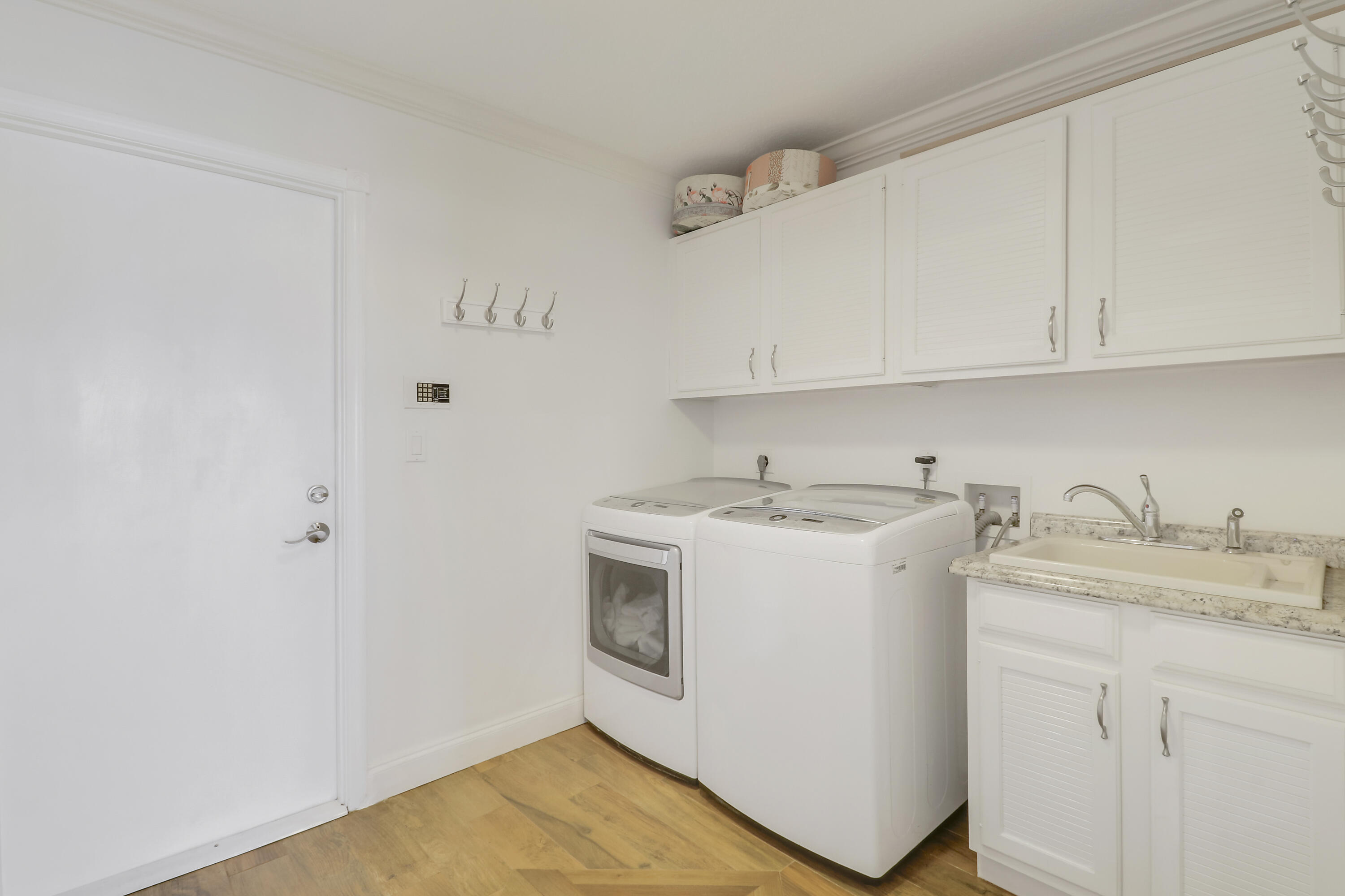 RIVER RIDGE (TEQUESTA) - Residential