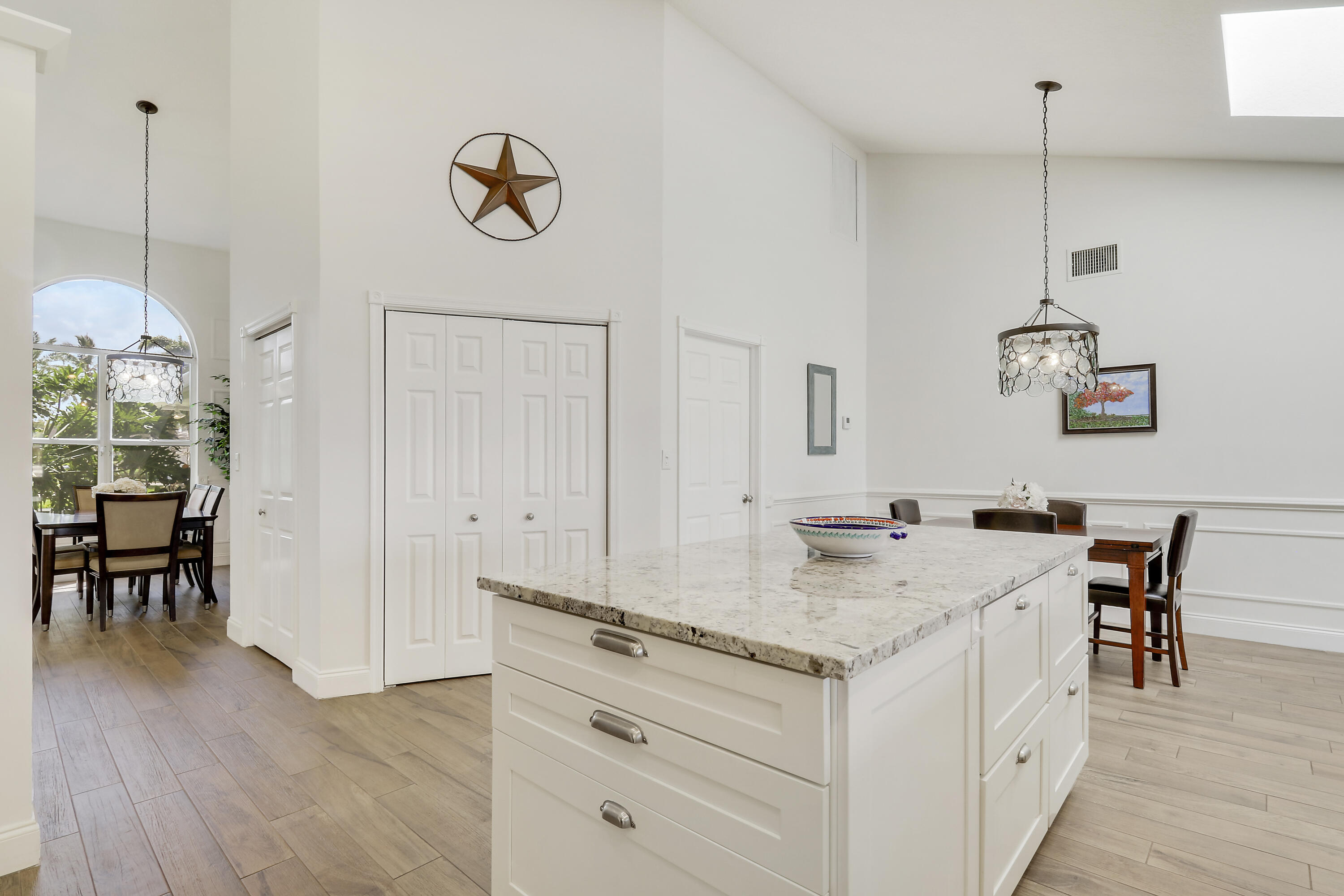 RIVER RIDGE (TEQUESTA) - Residential