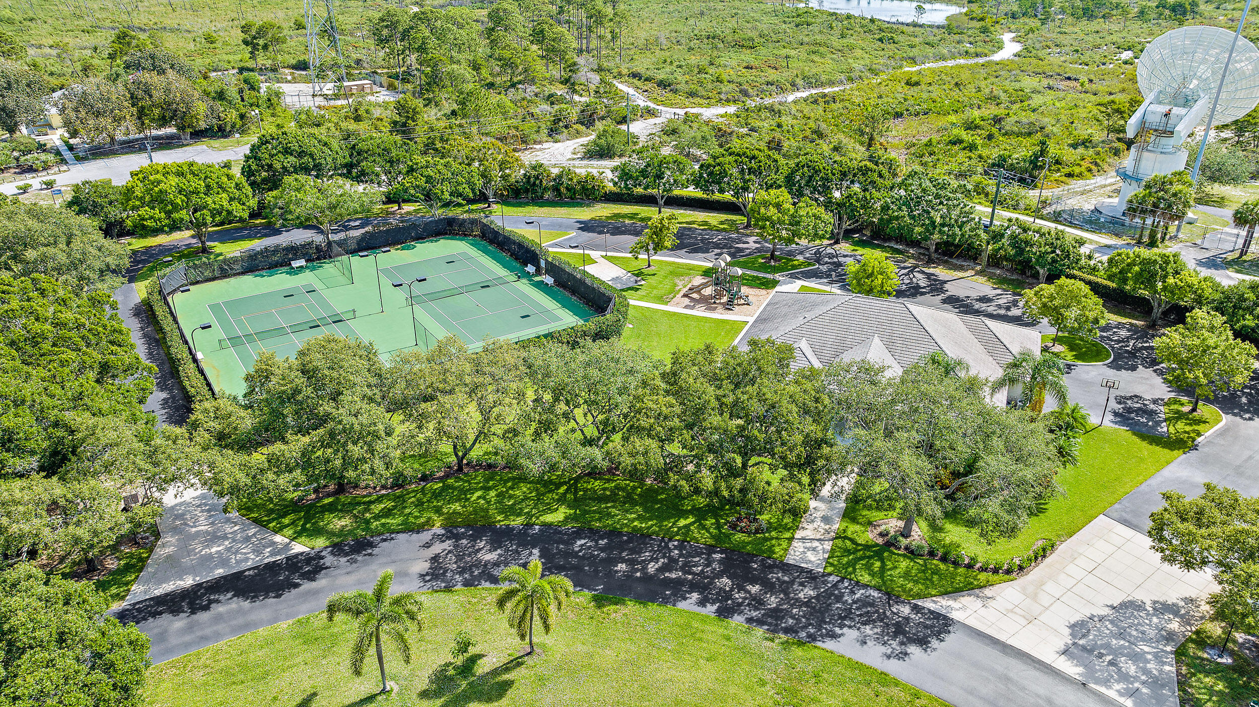 RIVER RIDGE (TEQUESTA) - Residential