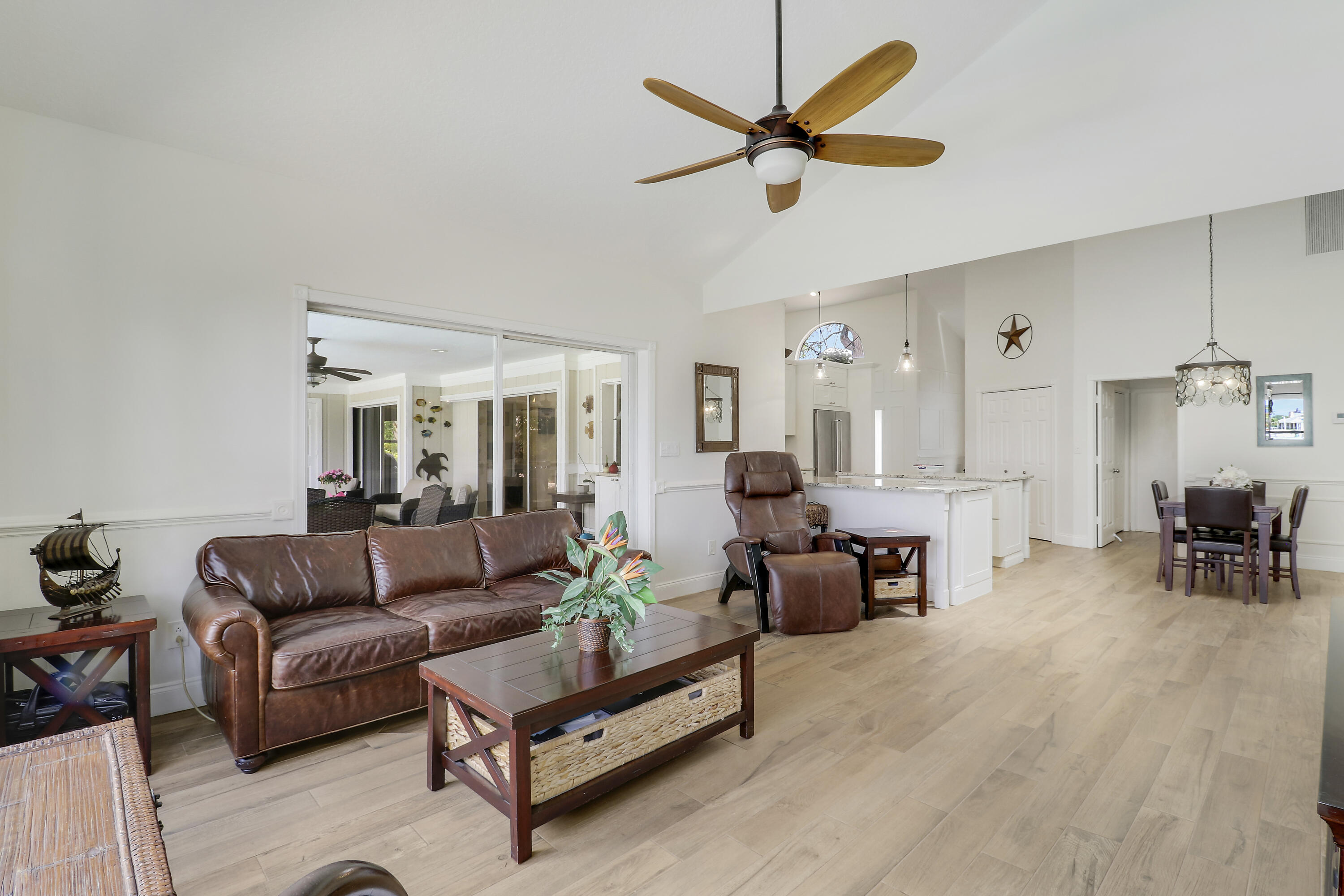 RIVER RIDGE (TEQUESTA) - Residential