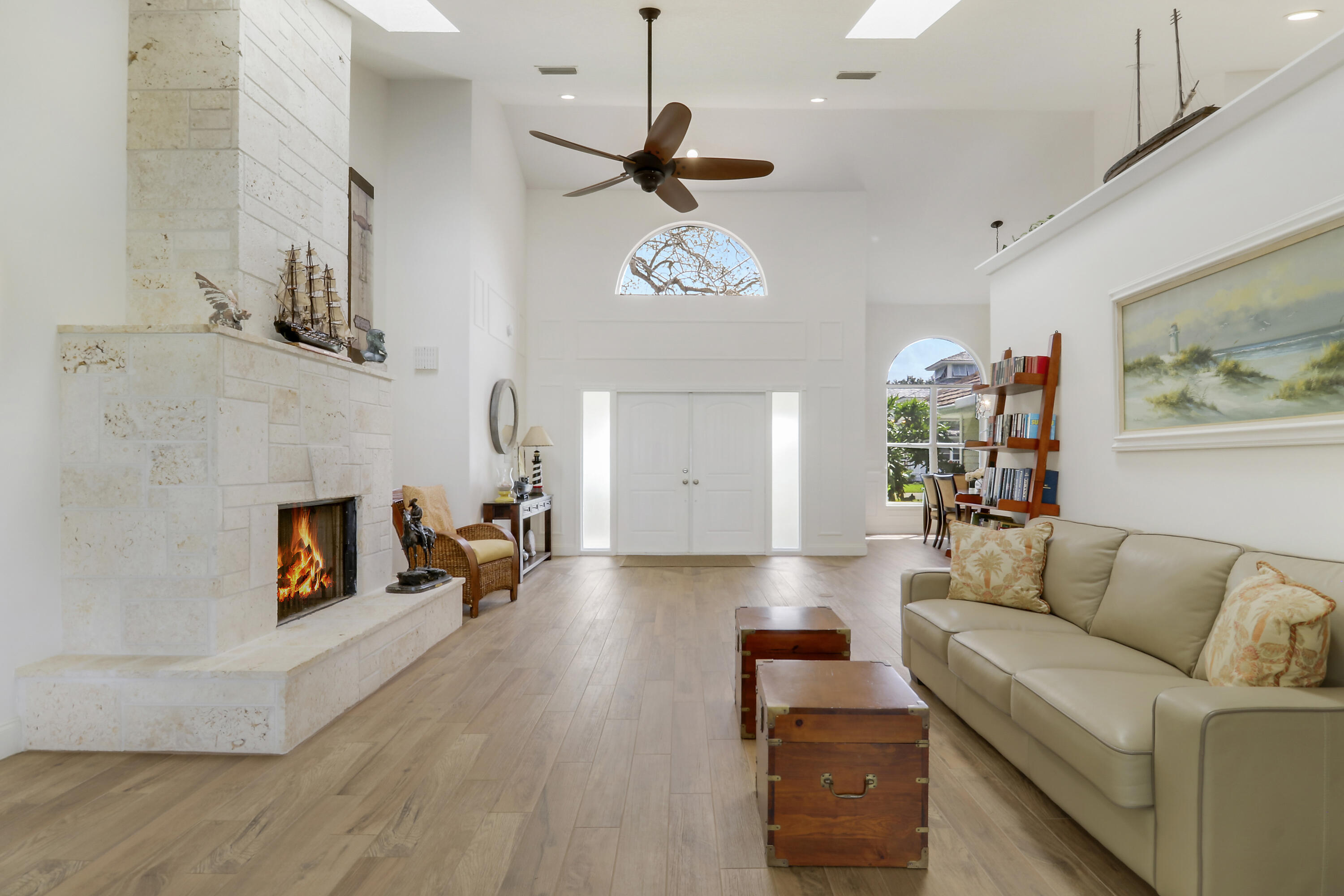 RIVER RIDGE (TEQUESTA) - Residential