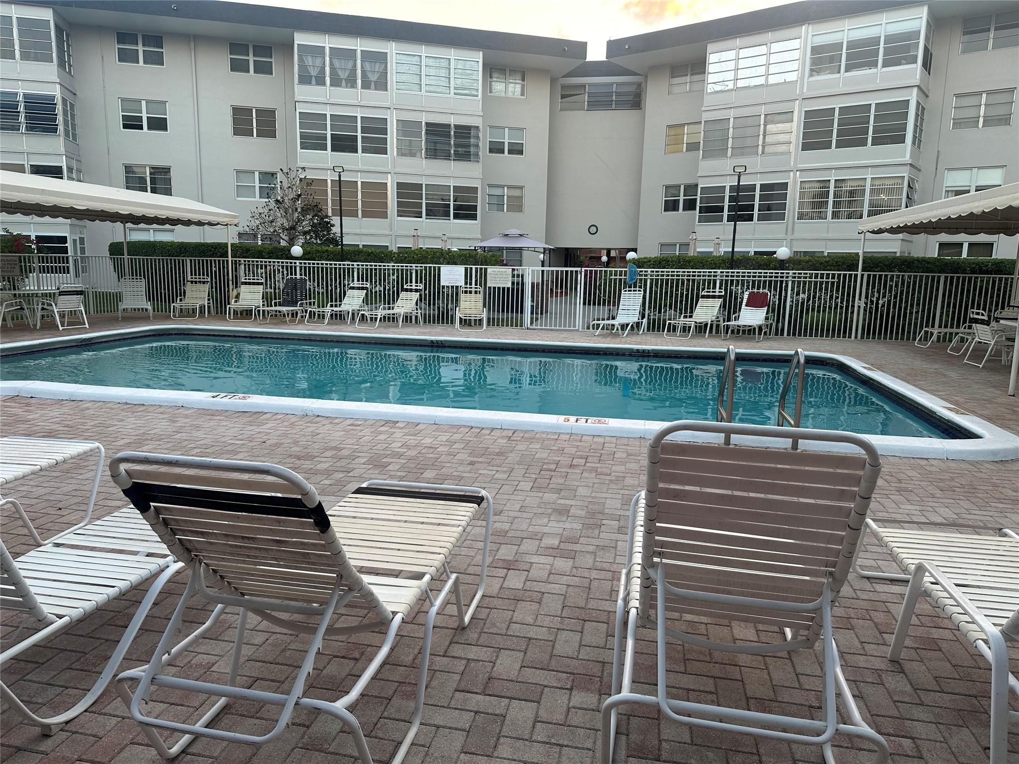 Lauderdale Oaks Condo Xix - Residential Lease