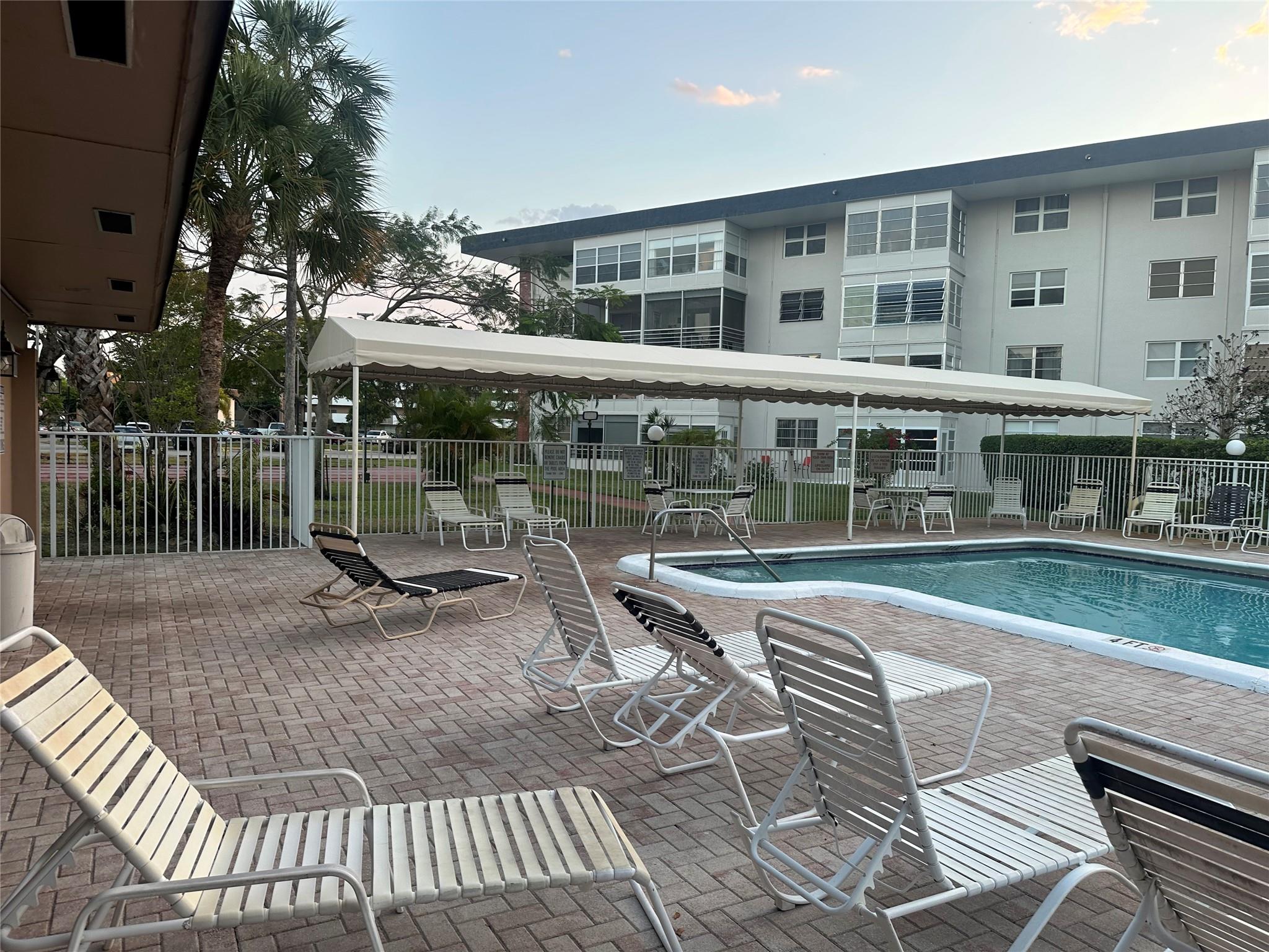 Lauderdale Oaks Condo Xix - Residential Lease