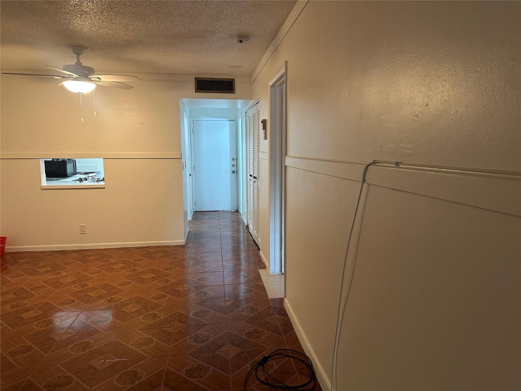 Lauderdale Oaks Condo Xix - Residential Lease