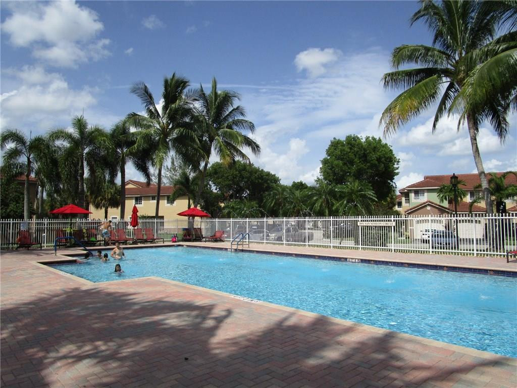 Sectors 8, 9 & 10 161-3 B - Residential Lease