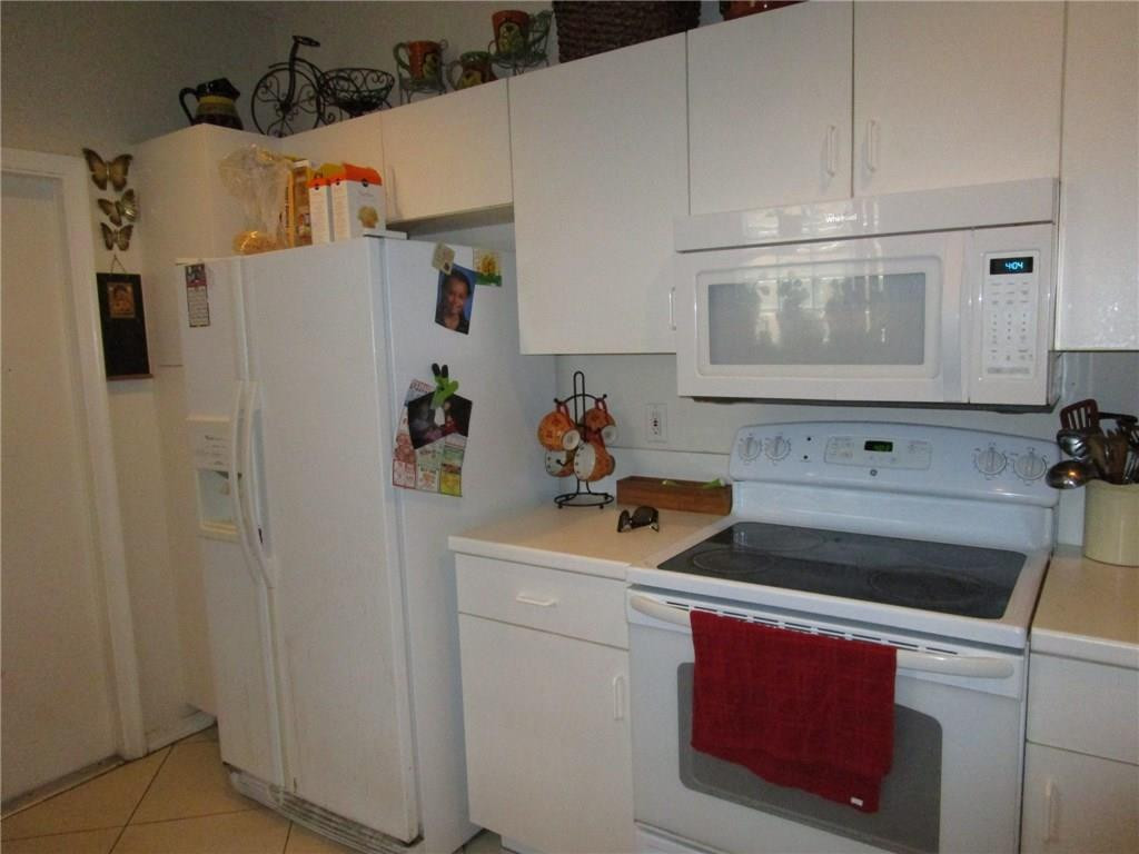 Sectors 8, 9 & 10 161-3 B - Residential Lease