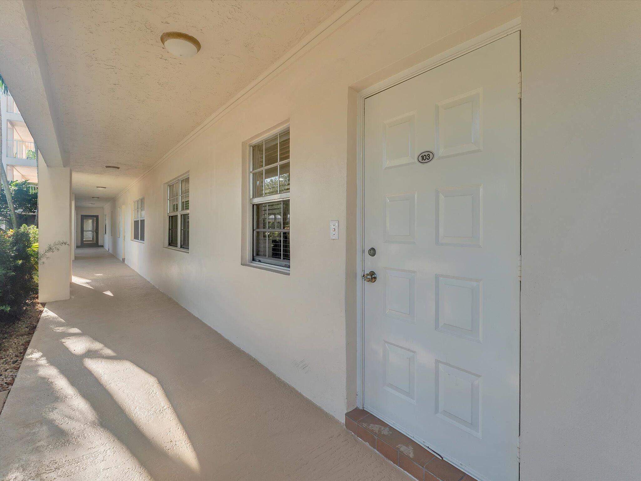 3510 Oaks Way 103