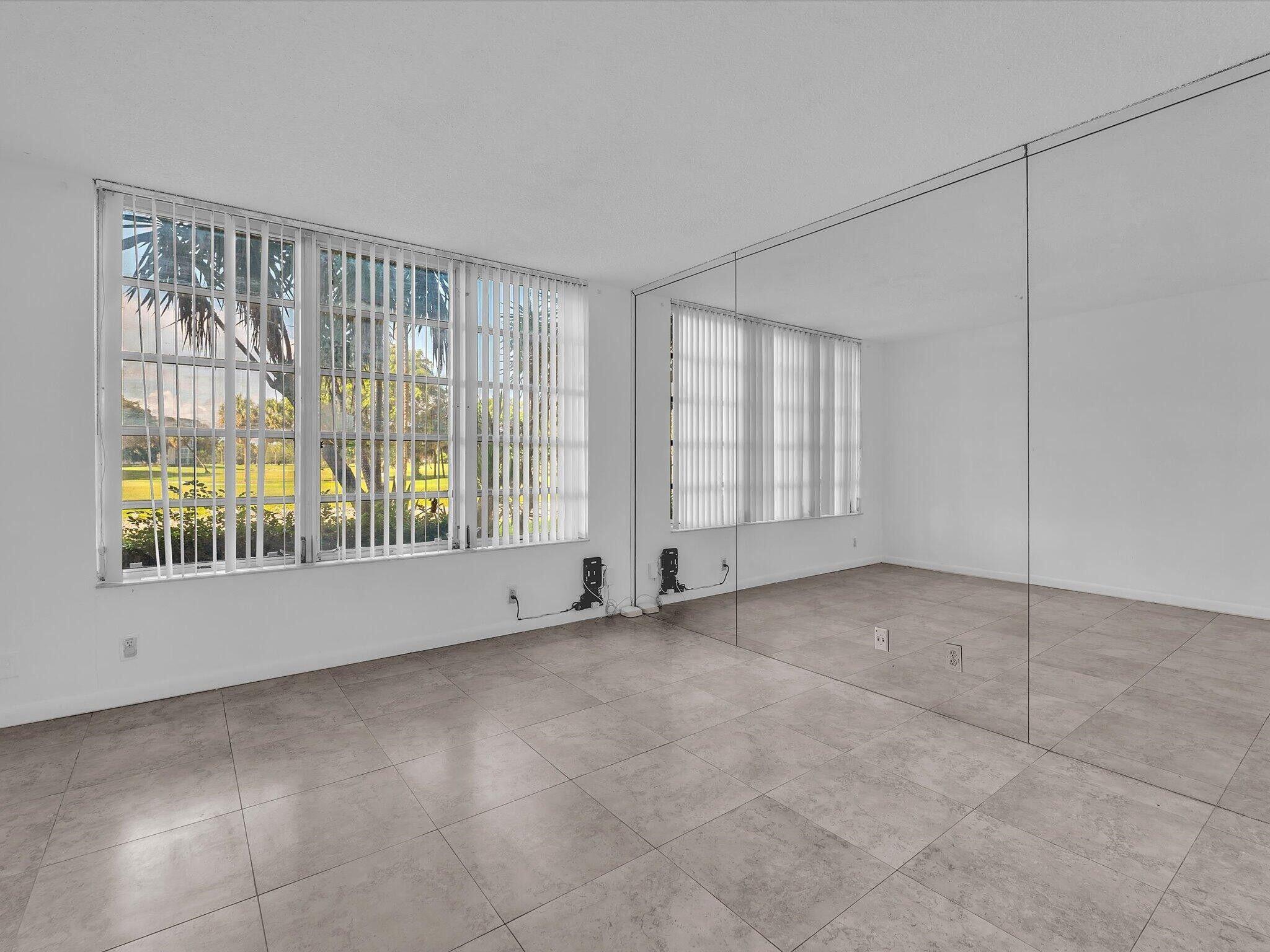 Palm Aire Country Club - Residential