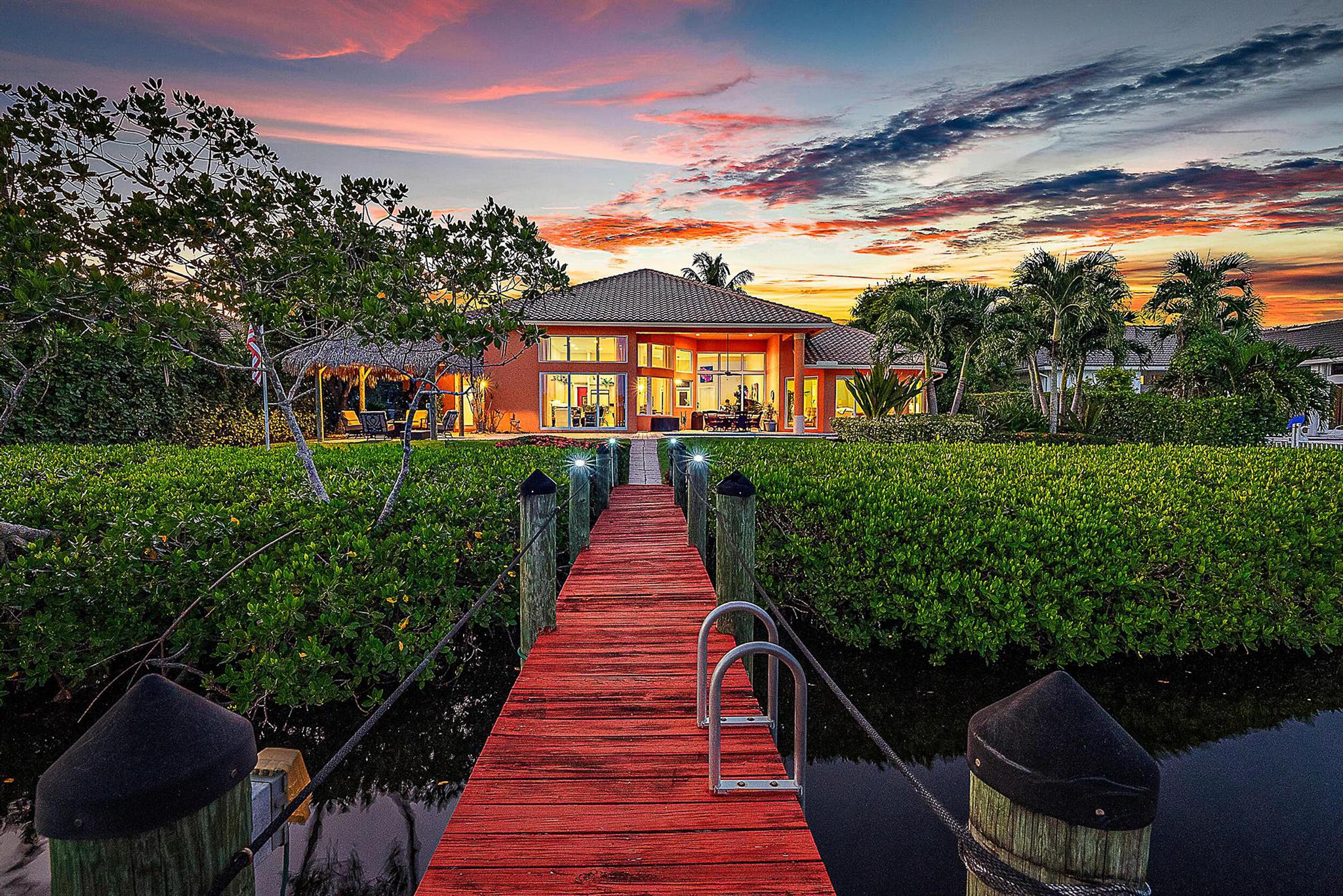 Islands of Jupiter - Residential