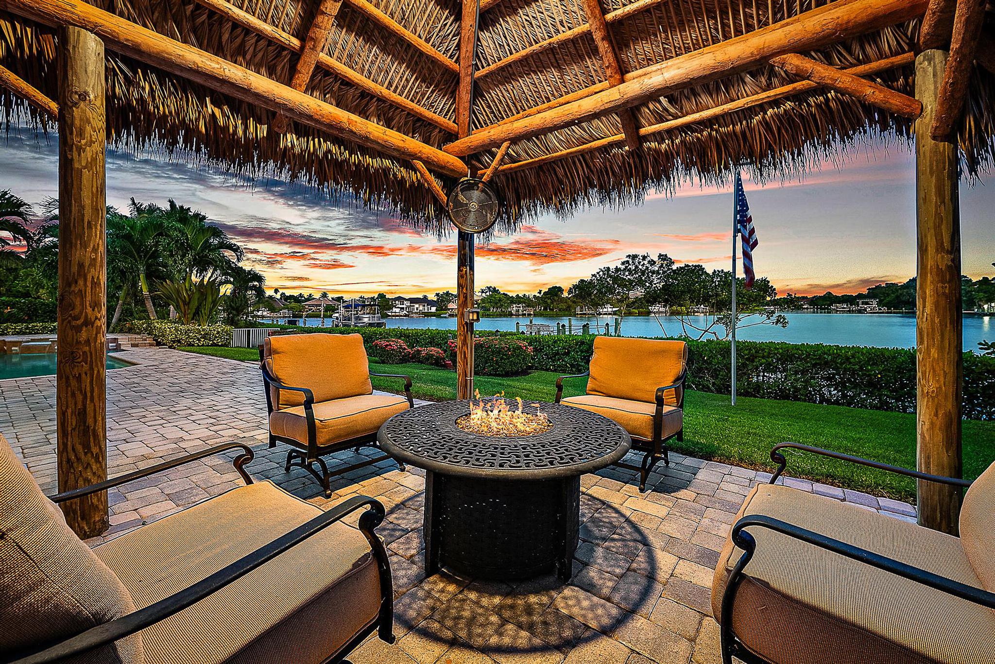 Islands of Jupiter - Residential