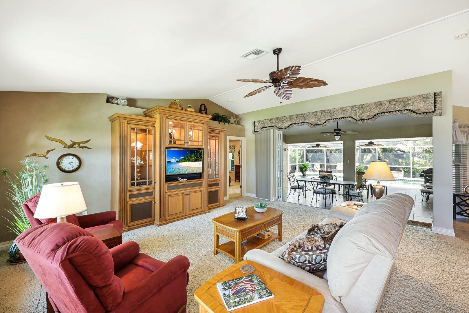 1137 SW 46th Ter