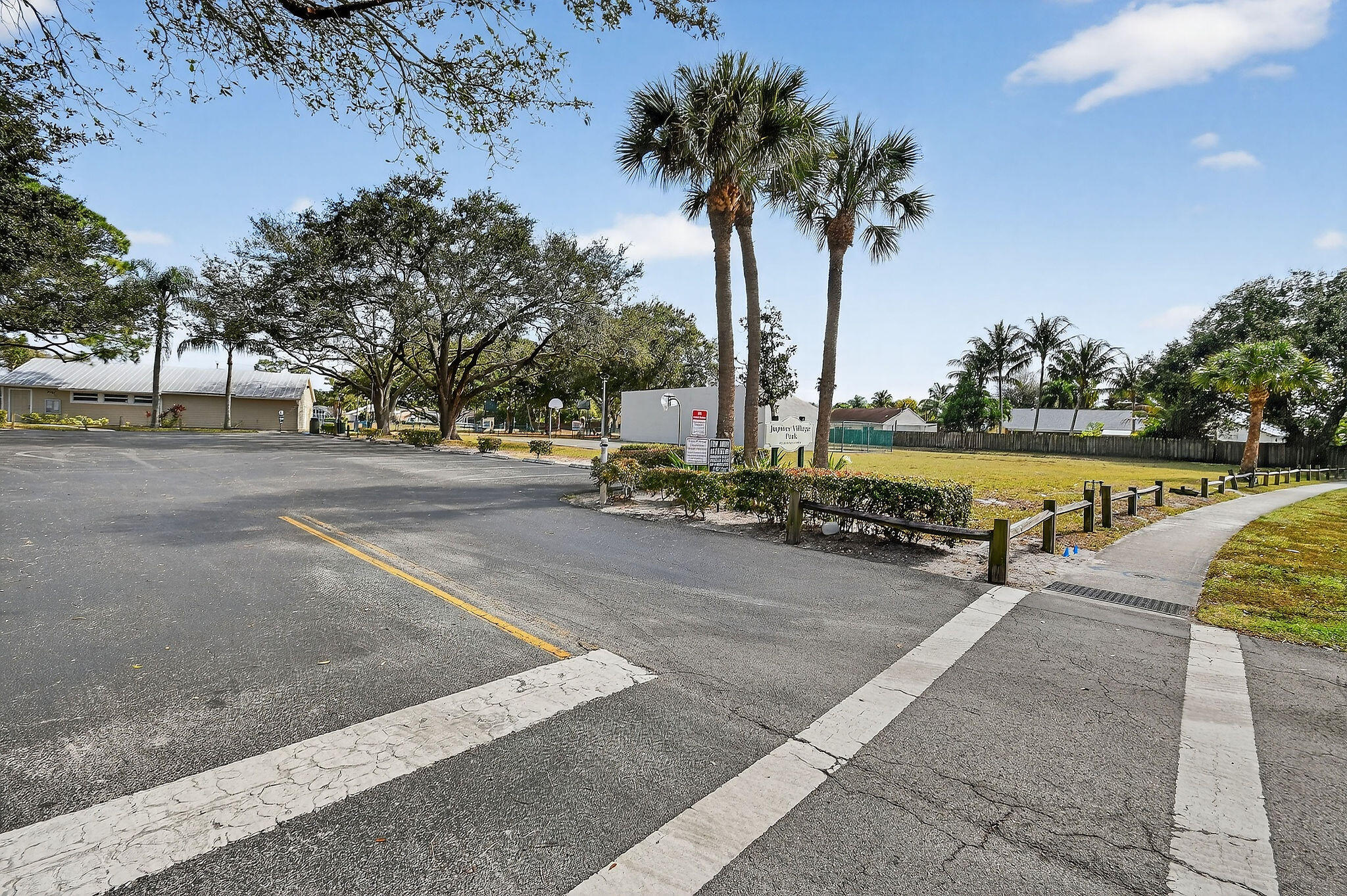 JUPITER VILLAGE PH IX - Residential