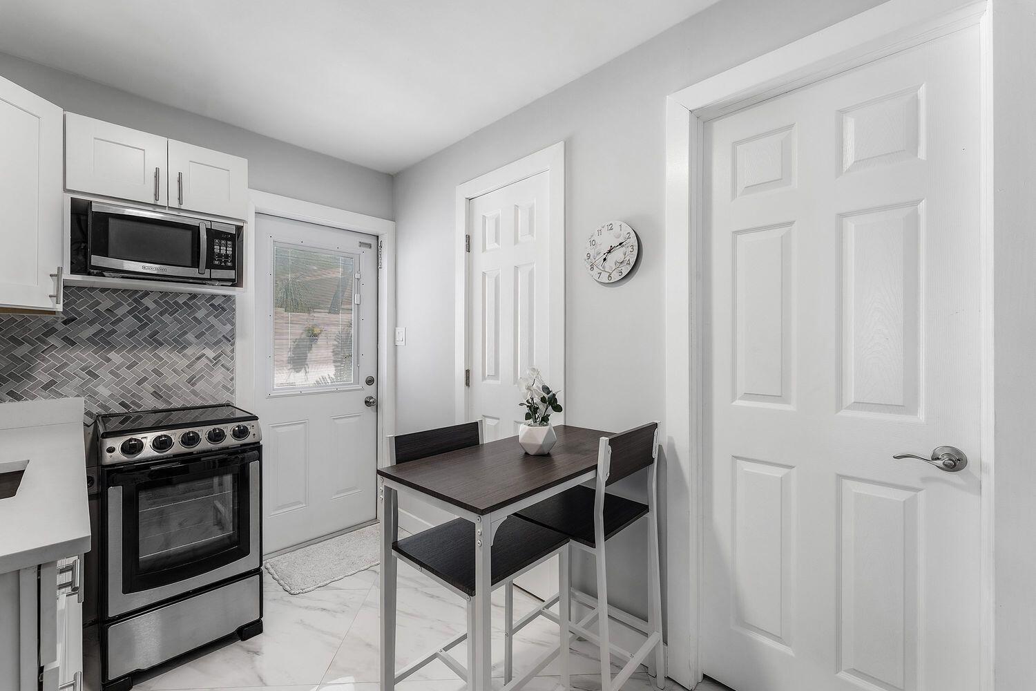 TROPIC PALMS 1 - Residential