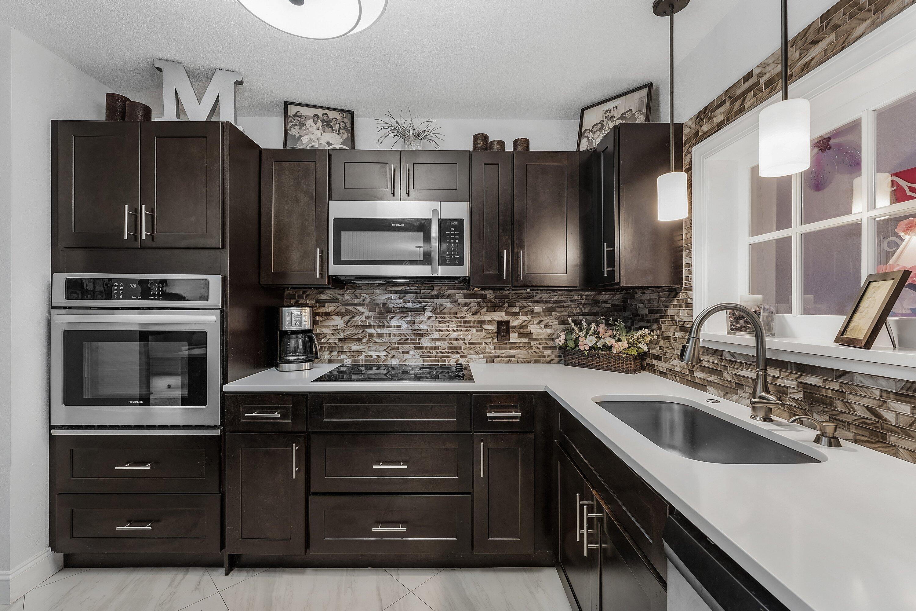 TROPIC PALMS 1 - Residential