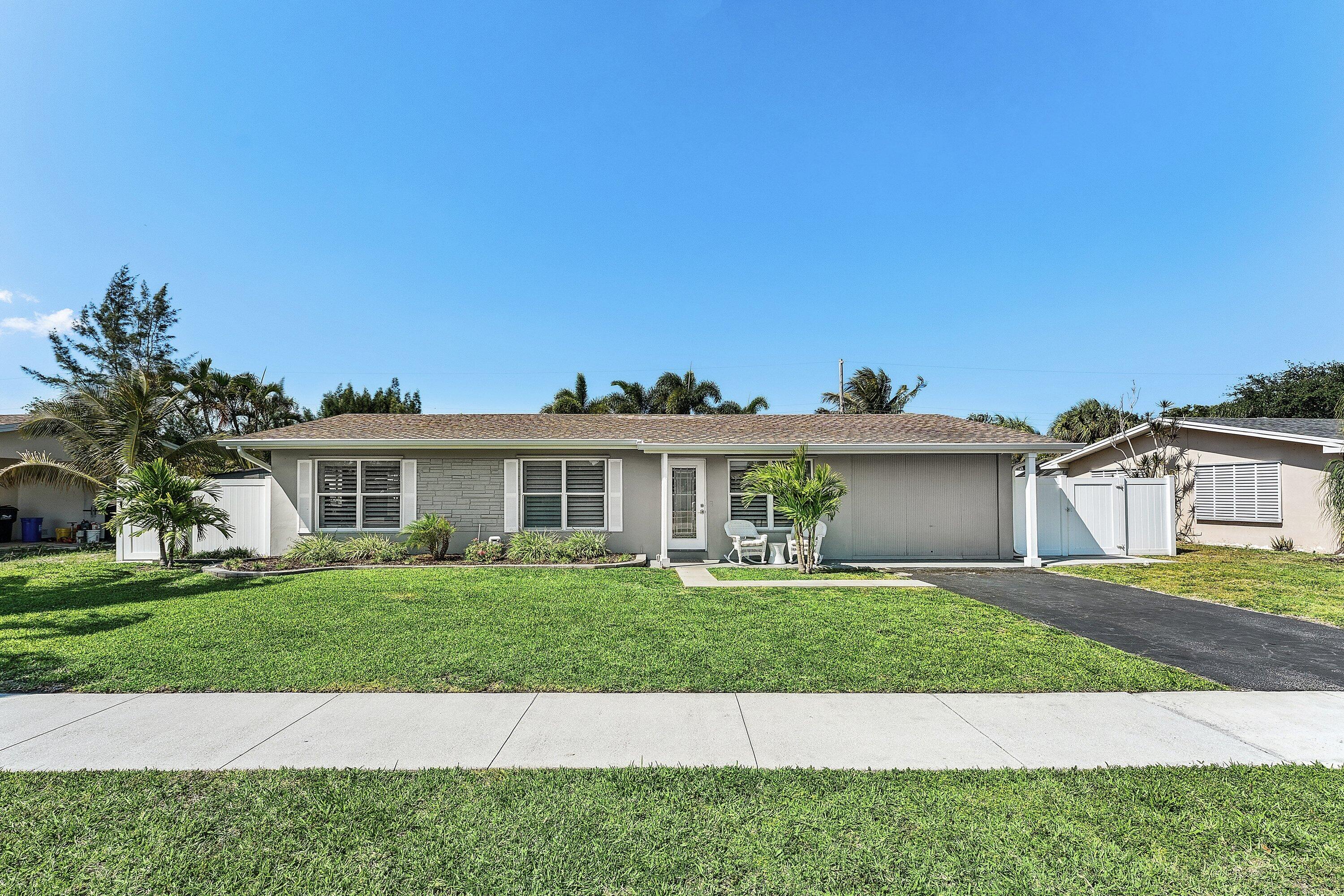 TROPIC PALMS 1 - Residential