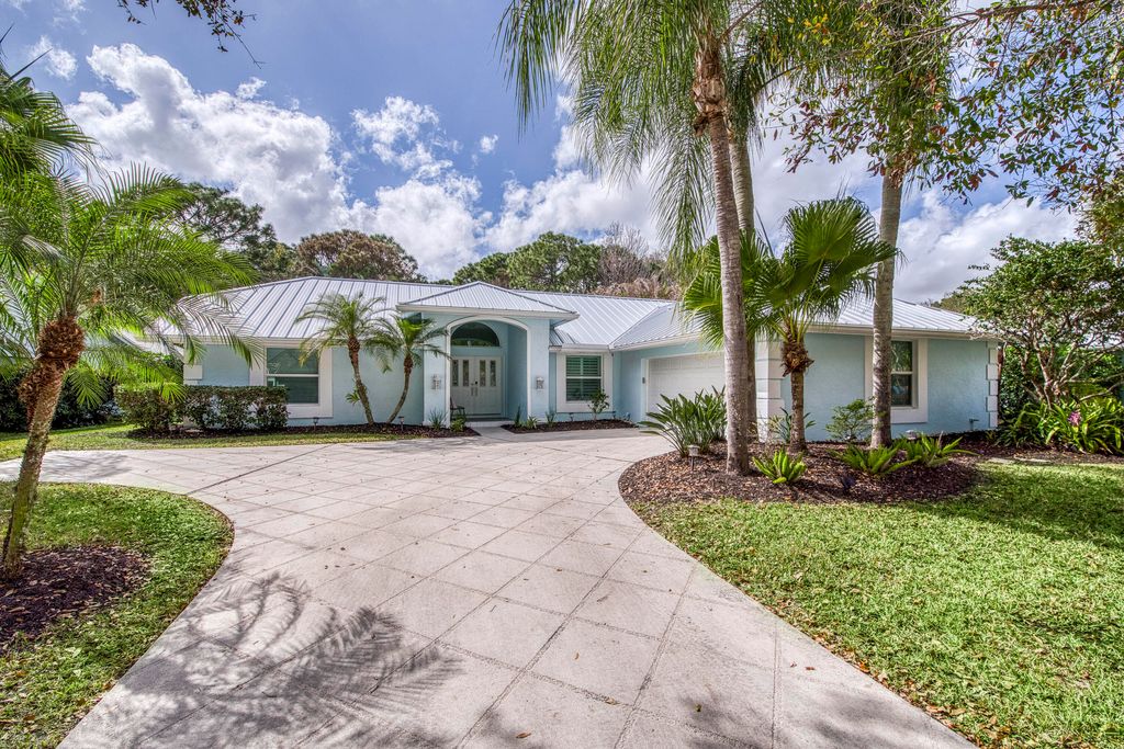Photo of 18867 Big Cypress Drive, Jupiter, FL 33458 (MLS # R11169431)