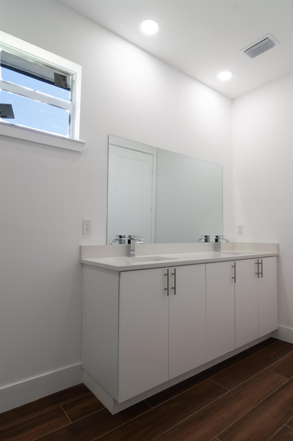 PCH 082 4444 0001 - Residential