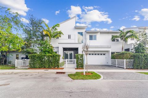1110 NE 14th Ave Fort Lauderdale FL 33304