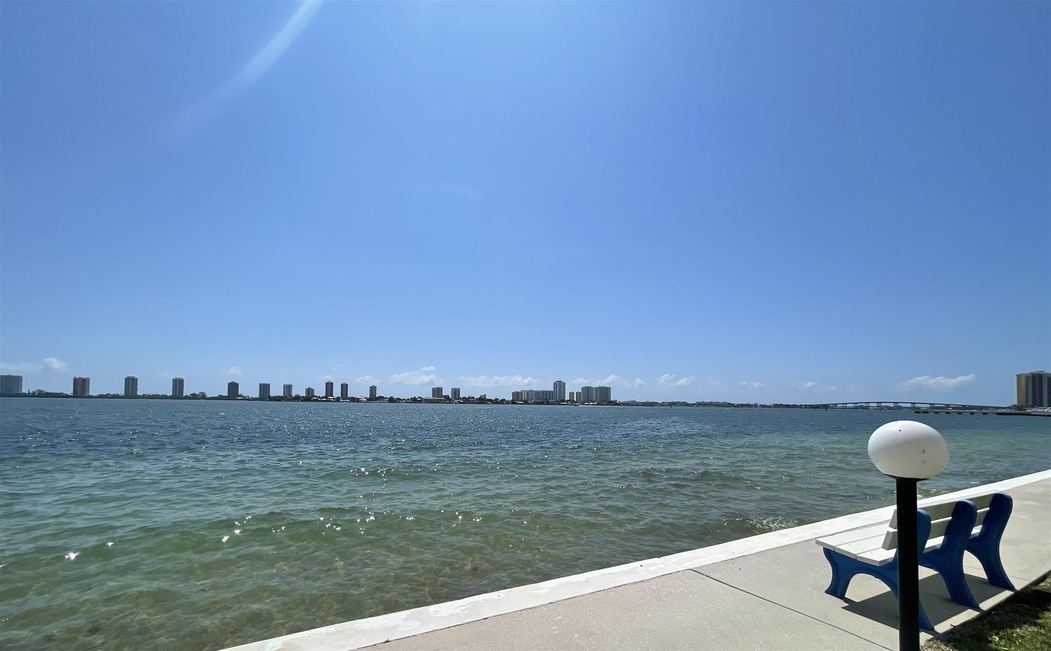 401 Lake Shore Drive 301