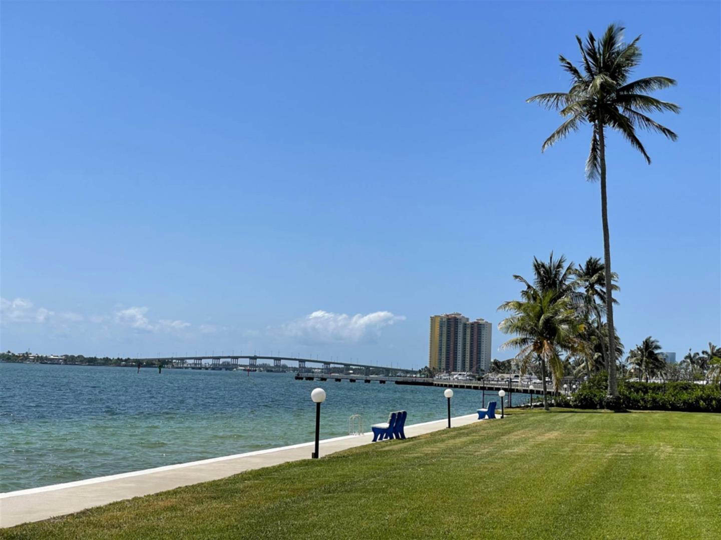 401 Lake Shore Drive 301