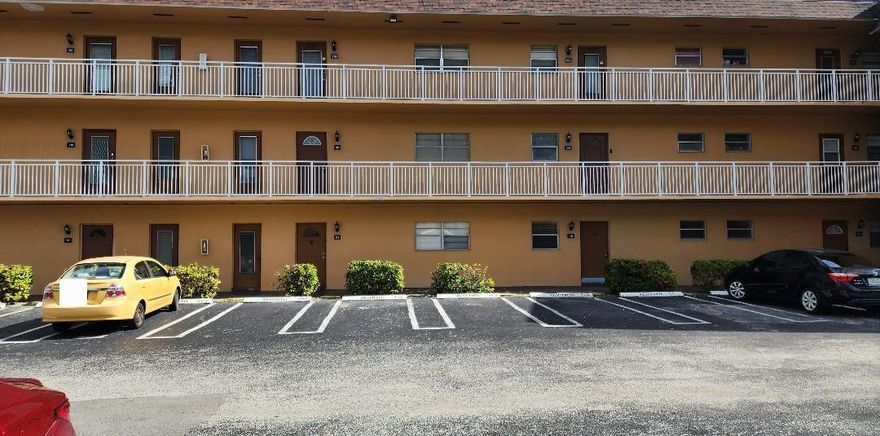 PRICE ADJUSTMENT!!! Experience the best of adult community living in this bright and airy unit. This home offers generous living spaces and a layout that flows effortlessly. Beyond your front door, enjoy resort-style amenities such as a clubhouse and pool. Nestled in a highly sought-after location, you are just steps away from premier shopping and popular restaurants. (20) minutes to the beaches, (10) minutes to the turnpike, (15) minutes to South Florida's largest shopping center - The Sawgrass Mall. Experience the best of adult community living in this bright and airy unit. This home offers generous living spaces and a layout that flows effortlessly. Beyond your front door, enjoy resort-style amenities such as a clubhouse and pool. Nestled in a highly sought-after location, you are just steps away from premier shopping and popular restaurants. (20) minutes to the beaches, (10) minutes to the turnpike, (15) minutes to South Florida's largest shopping center – The Sawgrass Mall.