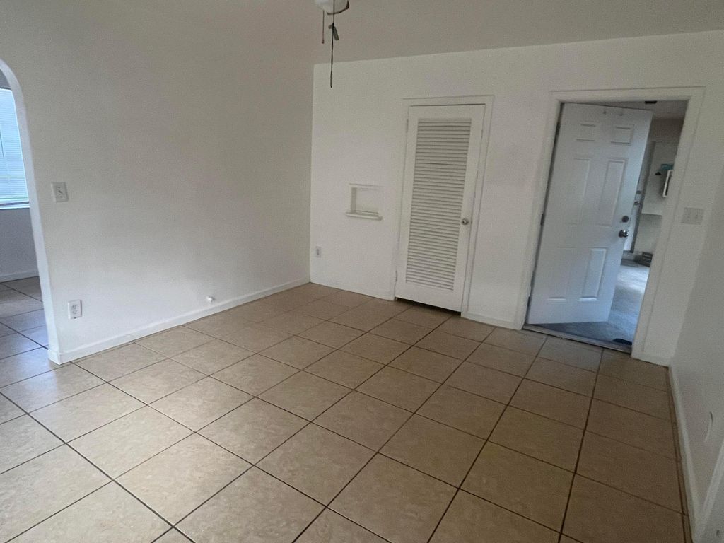 Photo of 505 N 20th Avenue #2, Hollywood, FL 33020 (MLS # B26001741)