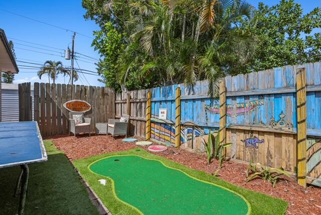 LANTANA HEIGHTS 5 - Residential Lease