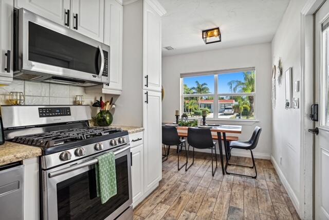 LANTANA HEIGHTS 5 - Residential Lease